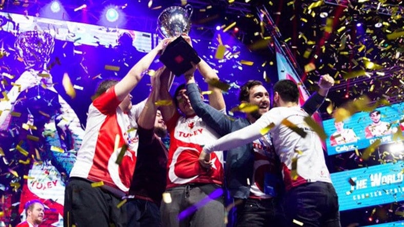 Türkiye Counter-Strike: GO 2016 Dünya Şampiyonu Kupa Zaferi!