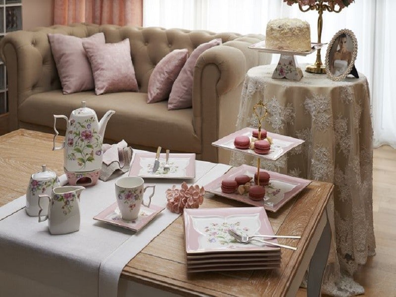 Eve gelecek misafir için nasıl hazırlık yapılmalı? | Misafirlerinize özel çay takımı setlerinizi kullanın